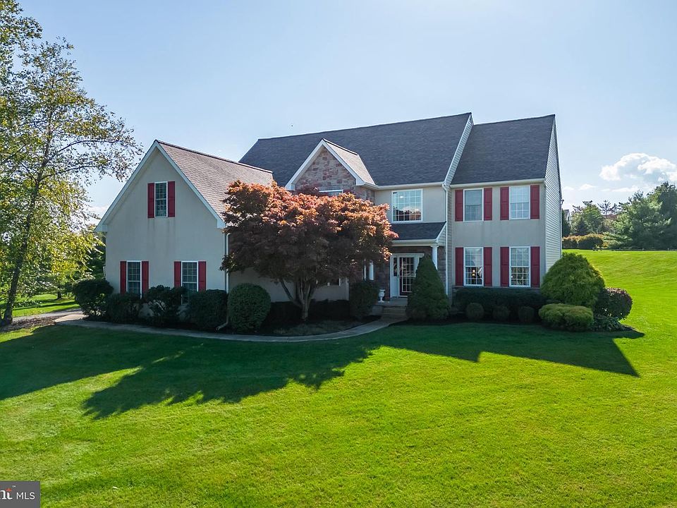 1st image of 2549 Josie Ln
