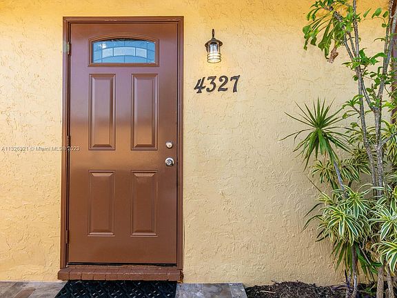 4th image of 4327 NW 4th Ave #4327
