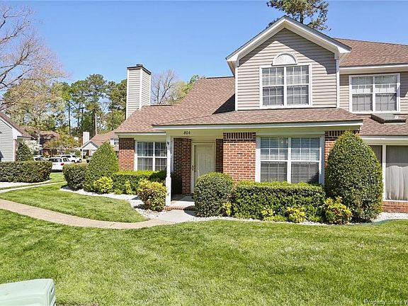 3rd image of 804 Brassie Way