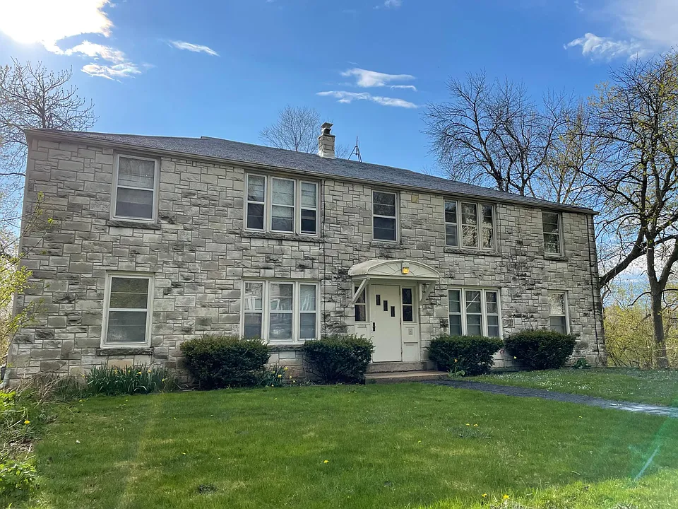 2027 N Cambridge Ave #4