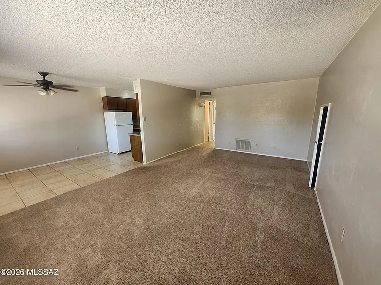 810 S Kolb Rd #3 — Photo 4
