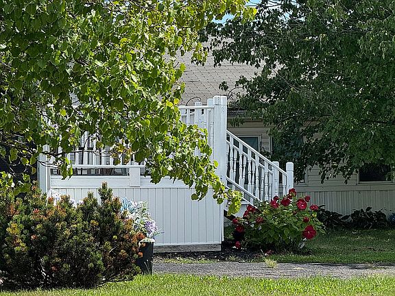5th image of 1052 Fernwood Dr