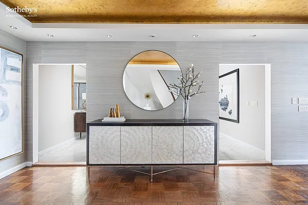 Sold by Sotheby's International Realty | media 2