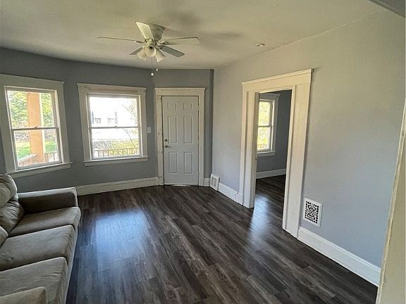 4th image of 2960 E 67th St