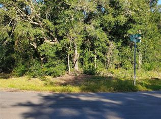 10752 N Academy Dr #6, Dunnellon, FL 34434