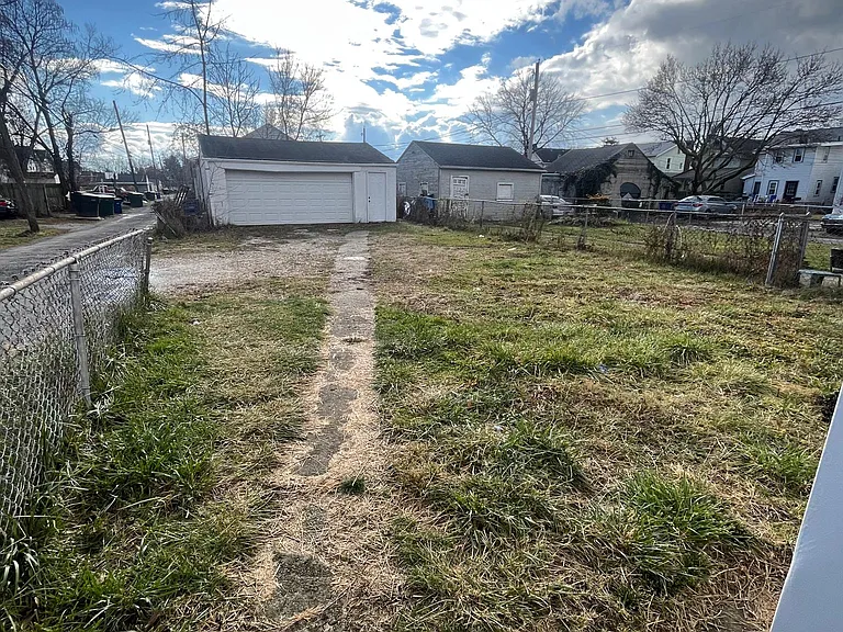 1021 Stewart Ave — Photo 20