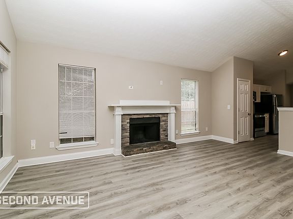 4th image of 1013 Olde Town Pl