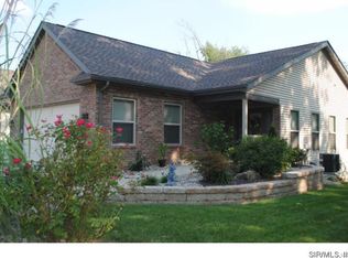 3201 Leverett Ct, Alton, IL 62002