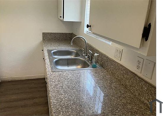 2nd image of 18 N 27th St APT A