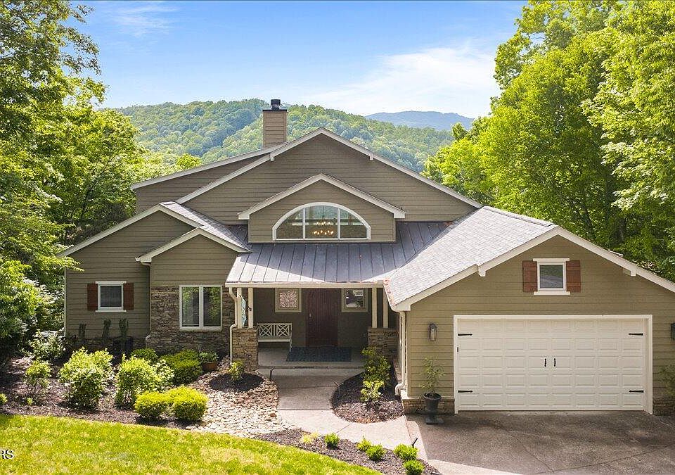 1st image of 1304 N Shorewood Ln