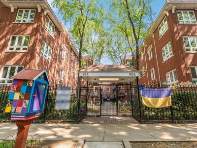 914 W Agatite Ave APT GS, Chicago, IL, 60640
