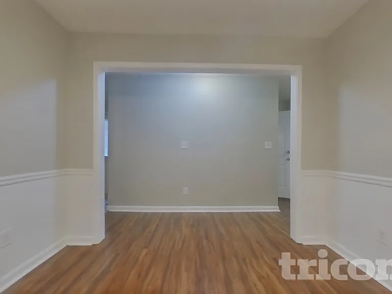 297 N Briar Rdg — Photo 5