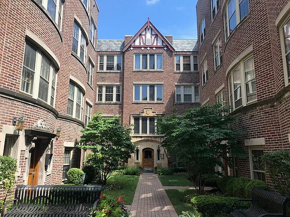 2nd image of 1124 Washington Blvd APT 1A