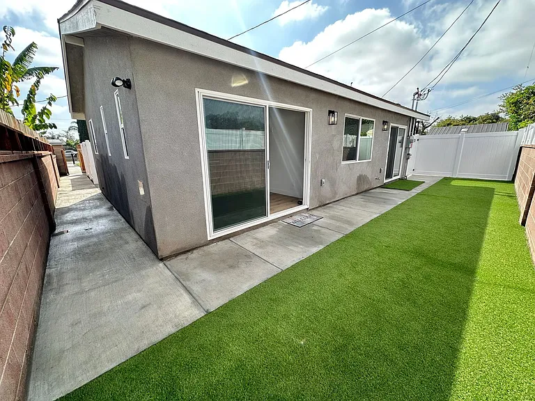 11565 Wasco Rd — Photo 14