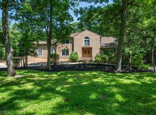 52 Tower Hill Ln, Kinnelon, NJ 07405