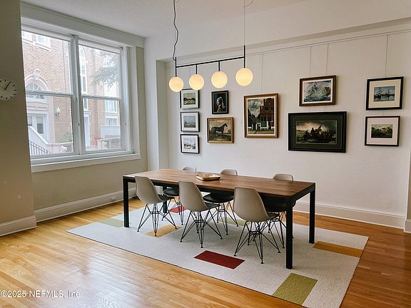 3rd image of 2525 COLLEGE Street #2101