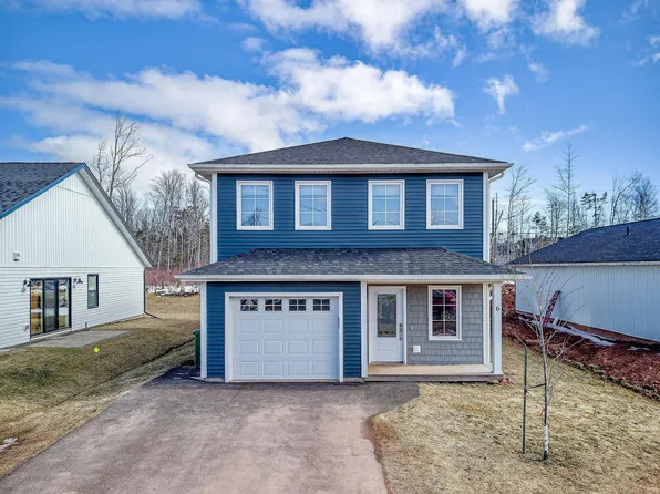6 Balderston Ct, Stratford, PE C1B 4H1