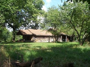 22 County Road 3174, Eureka Springs, AR 72632