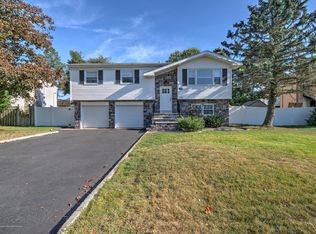 604 Crestview Ter, Point Pleasant Beach, NJ 08742
