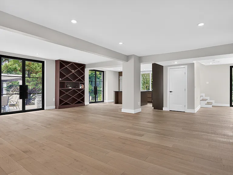 7818 Leland Rd — Photo 9