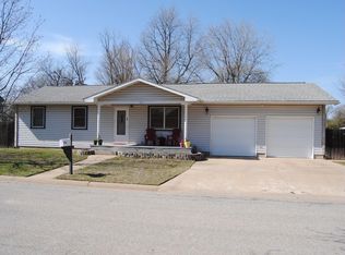 120 E 13th St, Harper, KS 67058