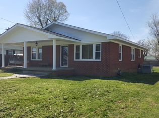 218 S Maple St, Hohenwald, TN 38462