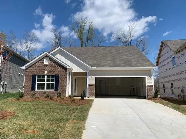 2939 Flat Rock Dr #15, Winston Salem, NC 27127