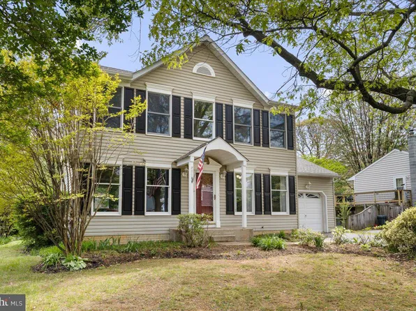 1009 Saint Margarets Dr, Annapolis, MD 21409