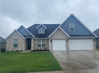 895 Pergola, Tontitown, AR 72762