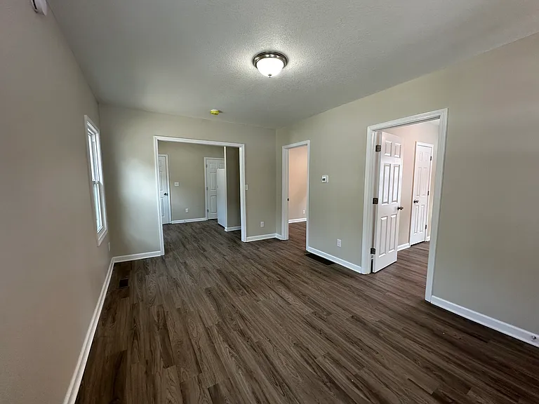 2657 Pearce Ave — Photo 2