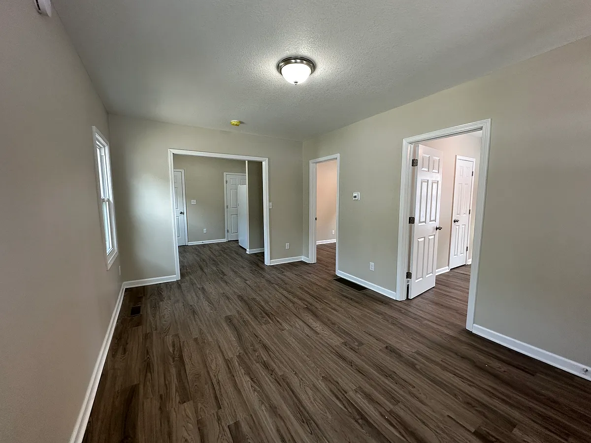 Building Photo - 2657 Pearce Ave