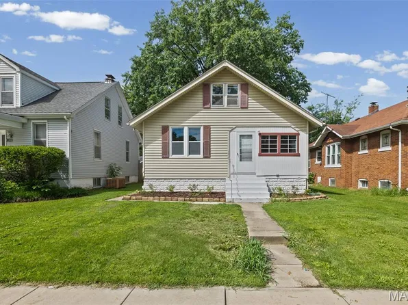 1310 Raab Ave, Belleville, IL 62220