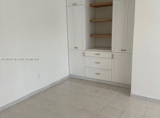 Kings Creek South, Miami, FL 33143