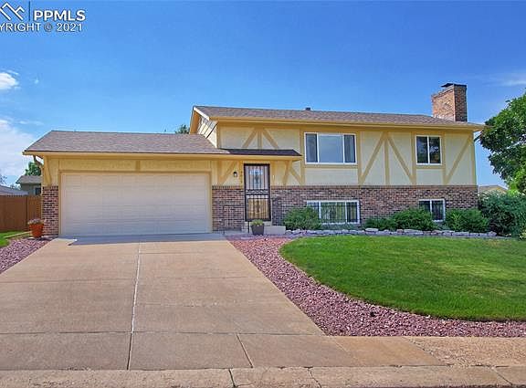 2nd image of 5015 N Splendid Cir