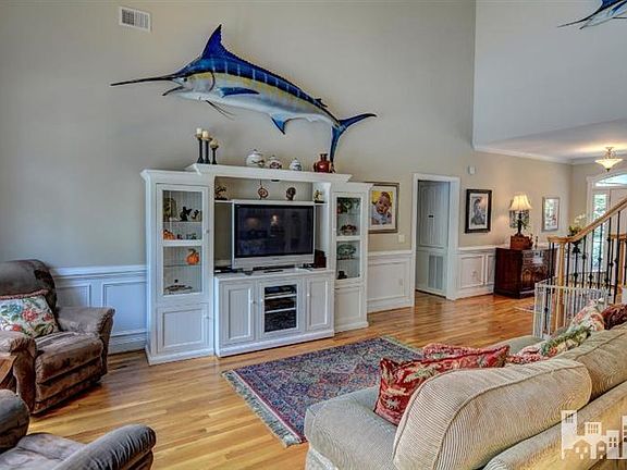 5th image of 6213 Twin Magnolias Ln