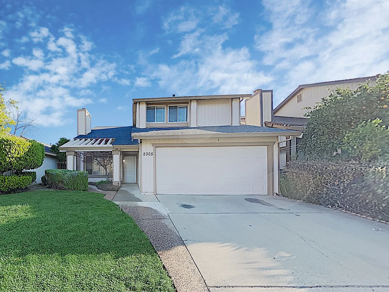 2305 Walnut Grove Way photo 1