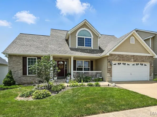 142 Winter Lake Blvd, Fenton, MO 63026