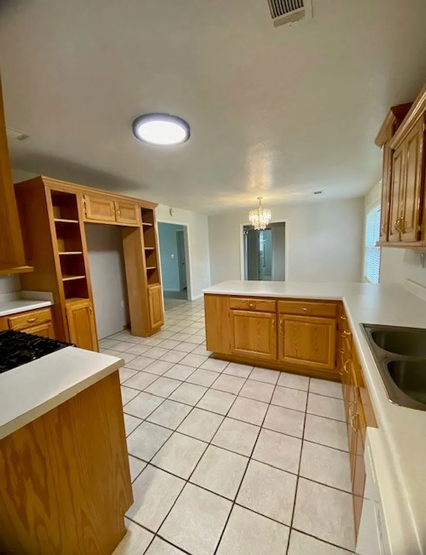 3 Bedroom / 2 Bath in Truman, AR — Photo 2
