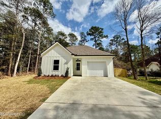 94176 Bayou Dr, Diamondhead, MS 39525