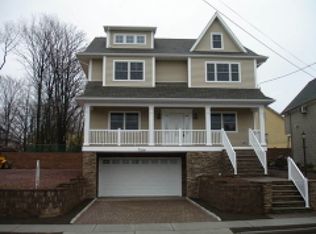 17 Gless Ave, Nutley, NJ 07110