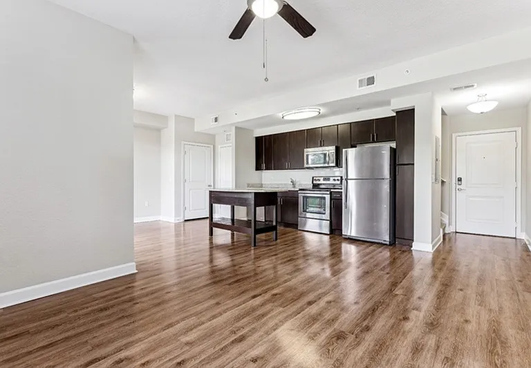 Lantower Westshore — Photo 29