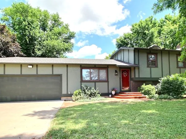 1606 Timberline Dr, Rose Hill, KS 67133