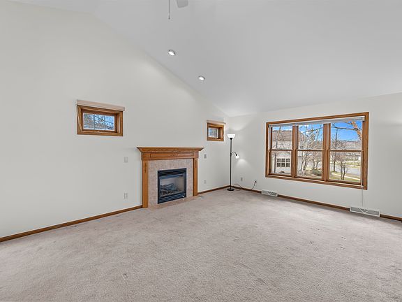 2nd image of 9913 Hawks Nest Dr