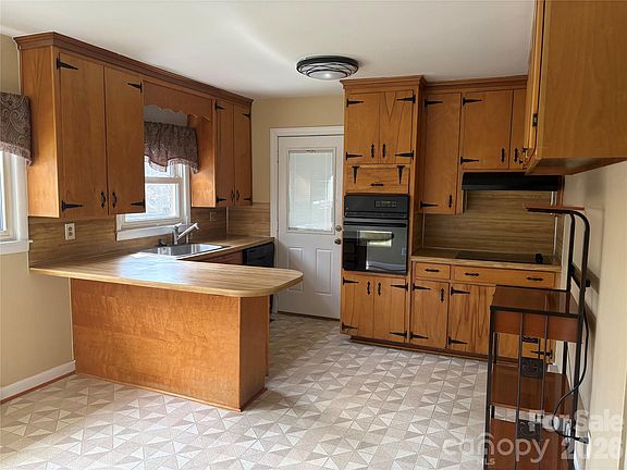 2nd image of 2137 23rd Street Dr SE