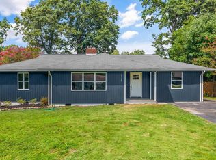 5728 Kentwood Rd, Knoxville, TN 37912