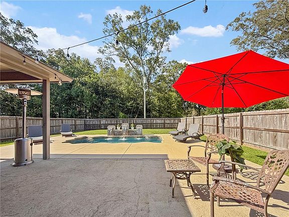 4th image of 10069 Serene Rd