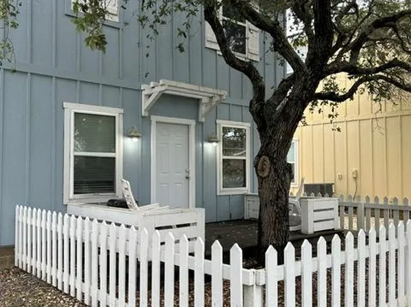 4212 Highway 35 S #19, Rockport, TX 78382