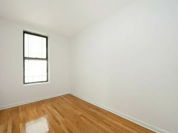 354 22nd Street image 8 of 9