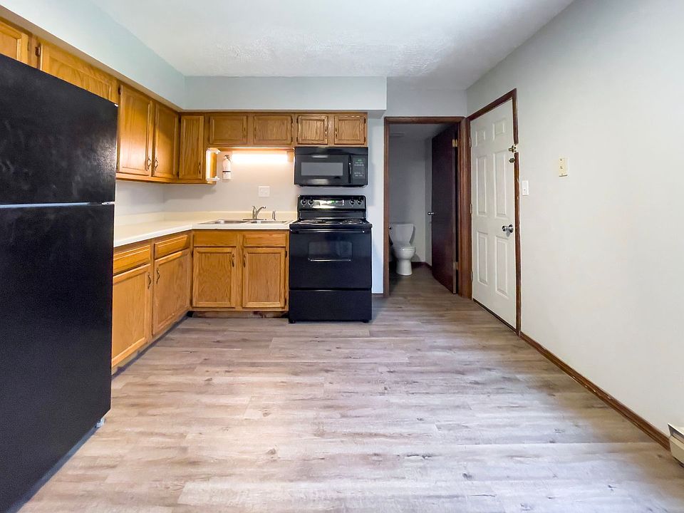 1st image of 2213 E Memorial Dr #F2da29d3b
