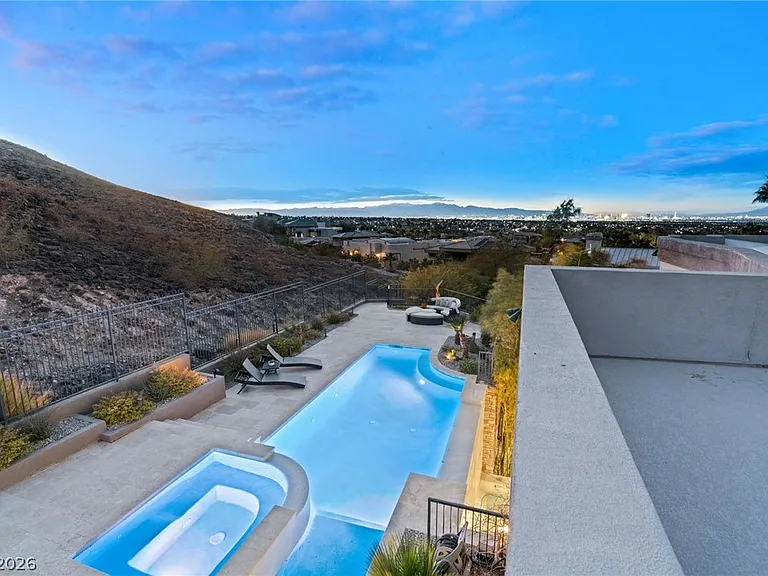 1635 Liege Dr — Photo 71